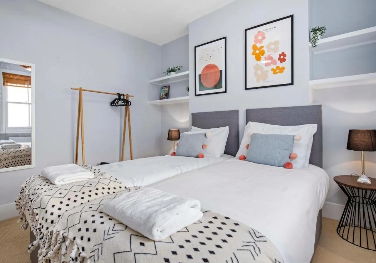 Villa The Townhouse By My Getaways Free Parking à Hove 0*,  Royaume-Uni