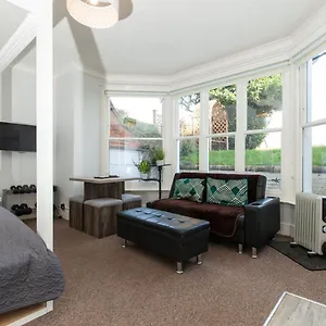  Apartment Guestready - Classy Studio In